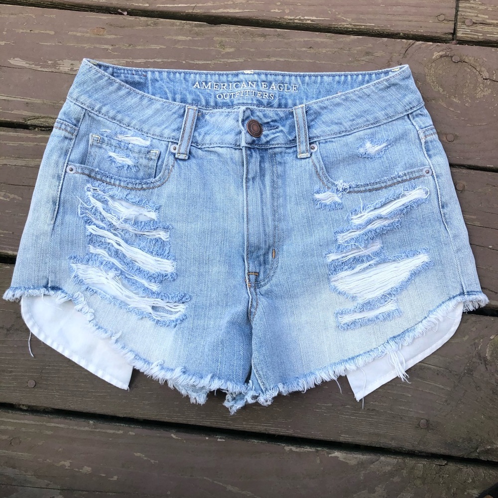 AMERICAN EAGLE DENIM SHORTS